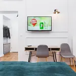 Traveler's Choice - Old Town - By Upstairs Apartmán *