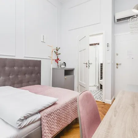Apartment Traveler's Choice - Old Town - By Upstairs