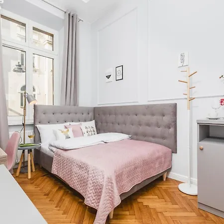 Apartment Traveler's Choice - Old Town - By Upstairs Krakow