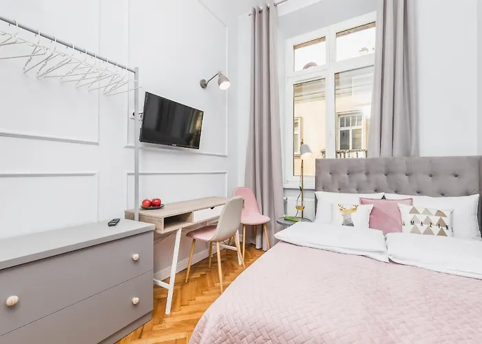 Traveler's Choice - Old Town - By Upstairs Kraków