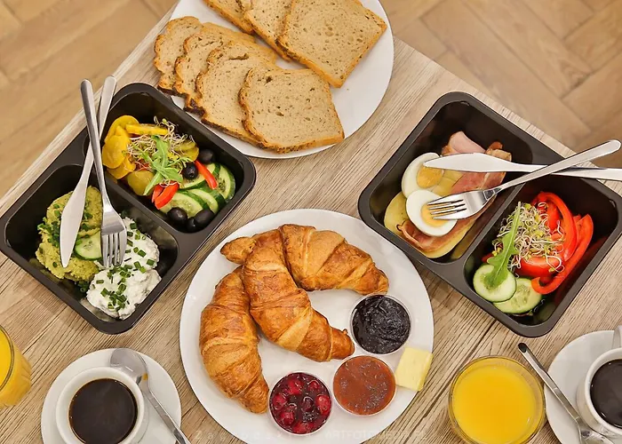 Traveler's Choice - Old Town - By Upstairs