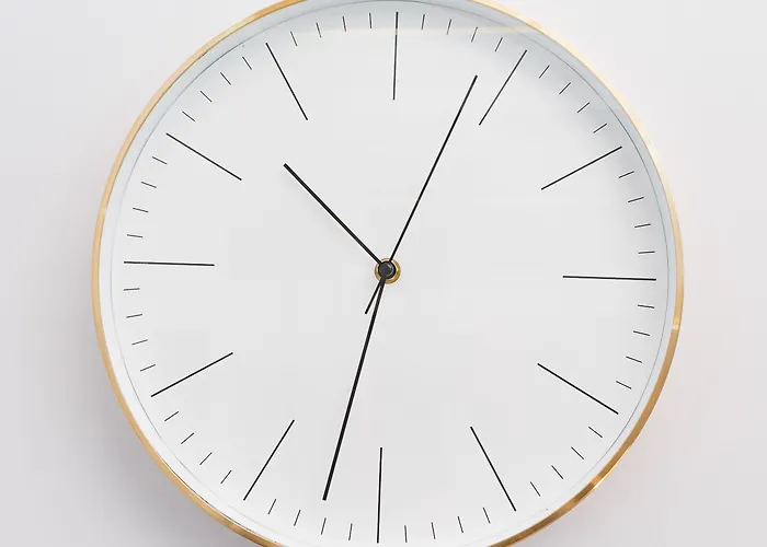 Traveler's Choice - Old Town - By Upstairs *